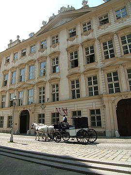 Sitz im Palais Dietrichstein-Ulfeld - Copyright: Free use